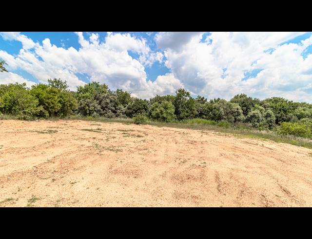 1,888M² VACANT LAND FOR SALE IN STEYN CITY